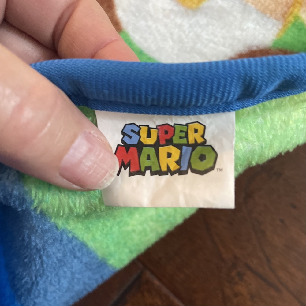 Nintendo Super Mario Kid's Fleece Throw 48 X 38‎ Inches Yoshi Toad Luigi - Picture 3 of 7